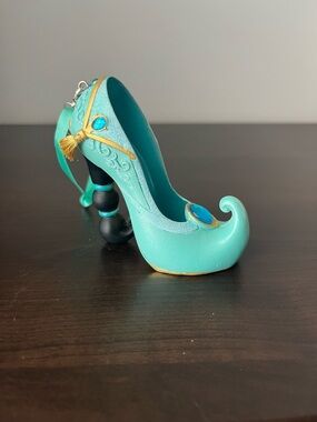 Princess Jasmine Runway Disney Shoe  Ornament - Retired Collection